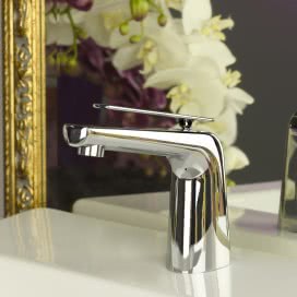 loth2o-lavatory-faucets