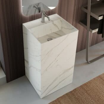 Hastings Tile Bath - Urban Kant Pedestal in Porcelain Marble-Look Bianco Statuario